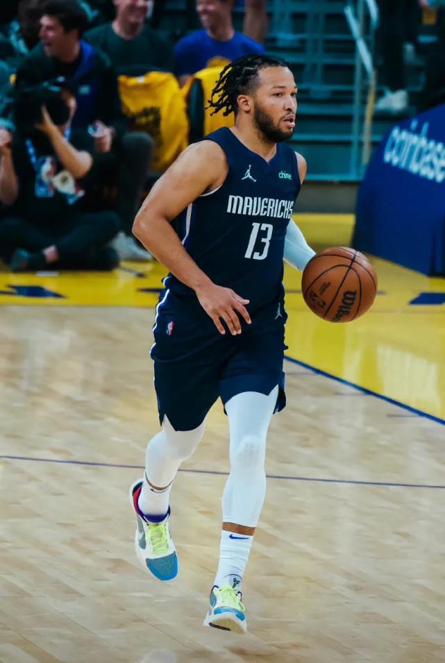 展现出了超 展现出了超